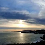 Piso Al Lado De La Playa, Ruta De Faros, Etc * Malpica