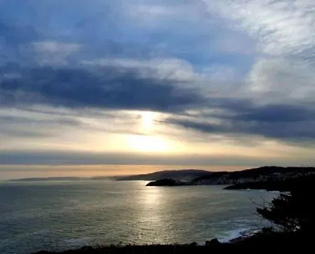 Piso Al Lado De La Playa, Ruta De Faros, Etc * Malpica